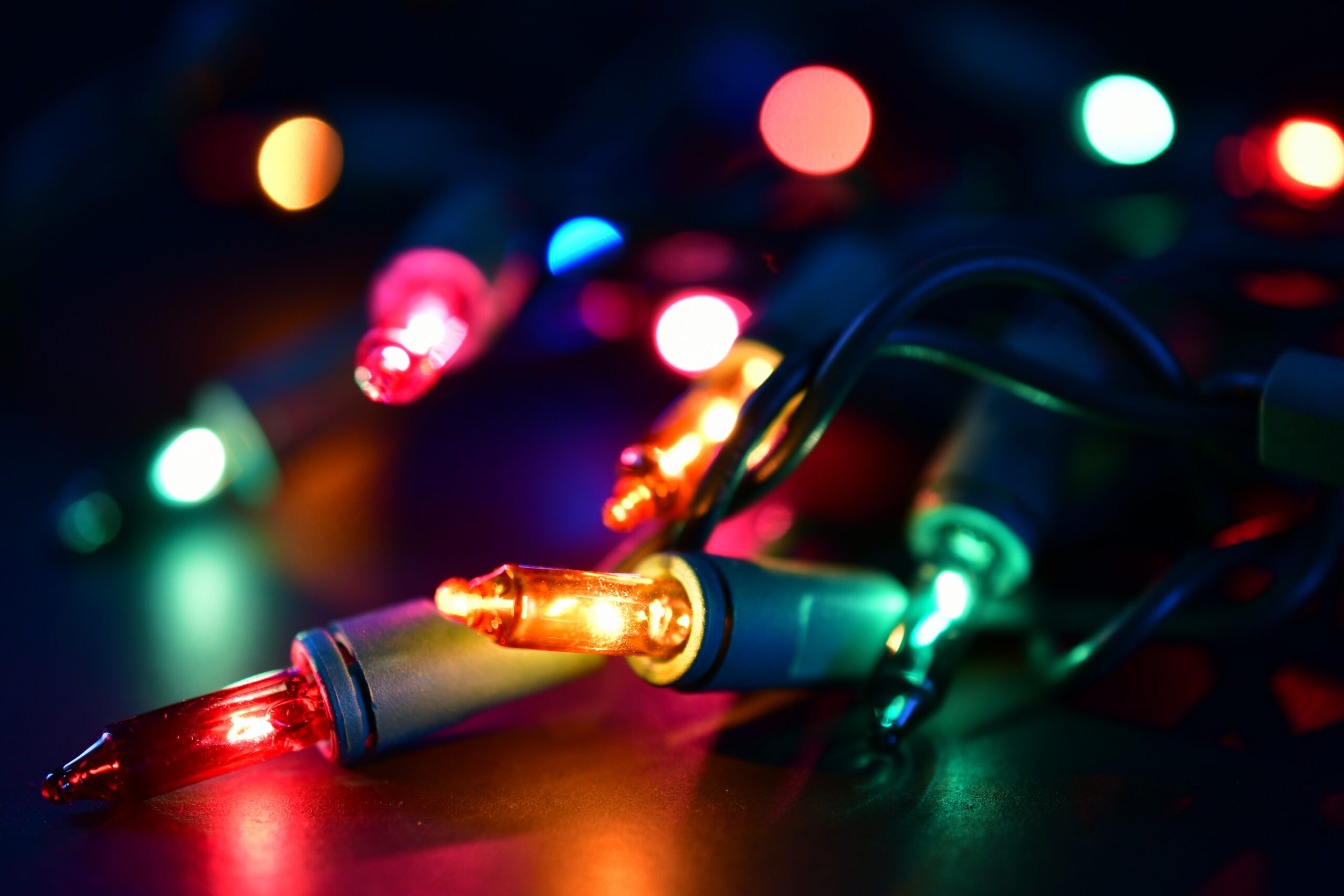 The Benefits of LED Christmas Lights for Homes and Businesses